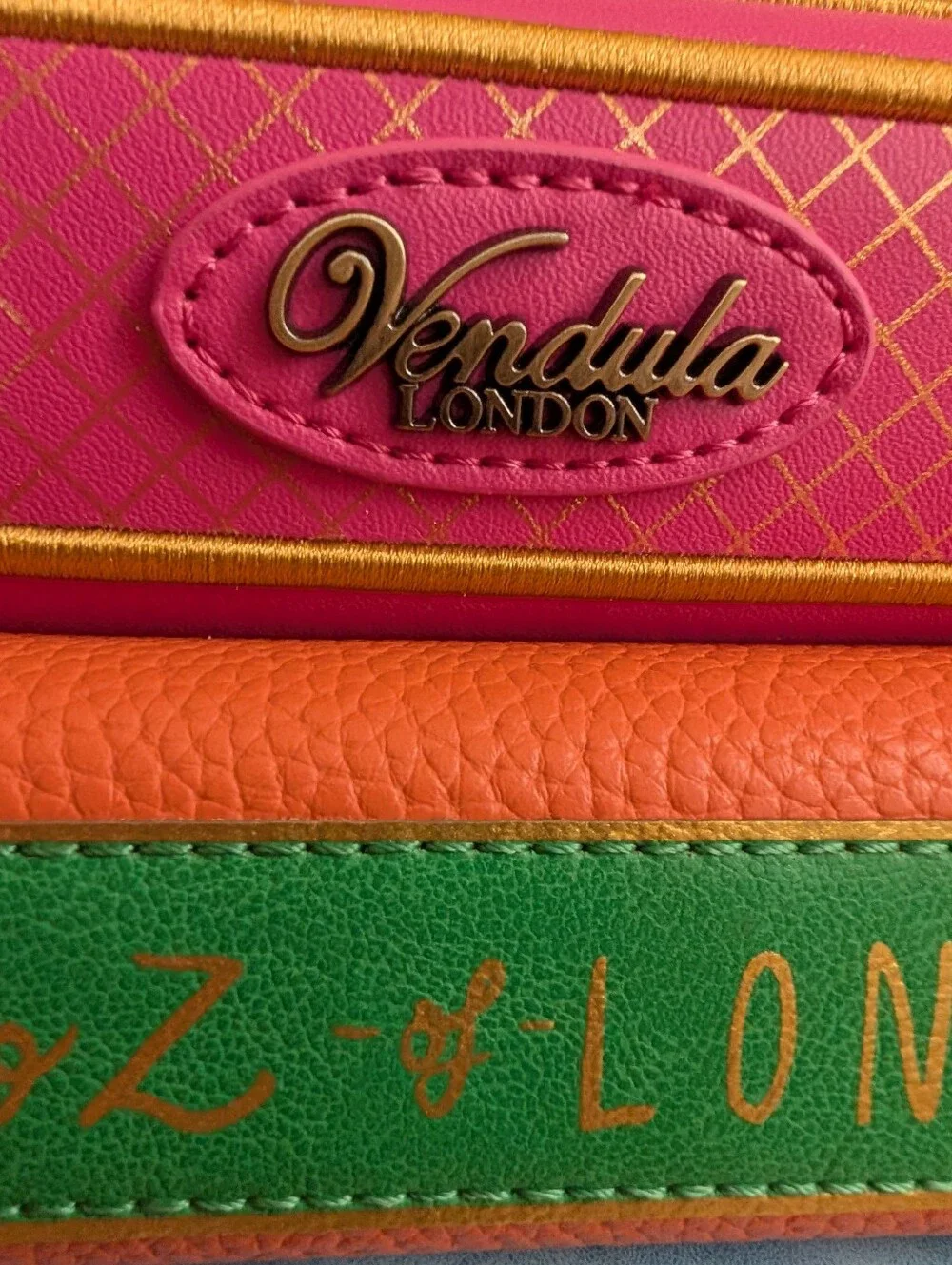 Vendula London Voyage Travel Book Stack Bag NWT